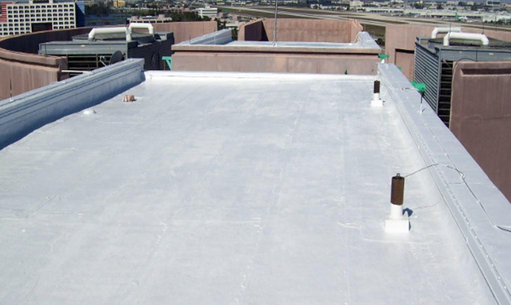 Why Choose a Flat Roof for Your Commercial Property